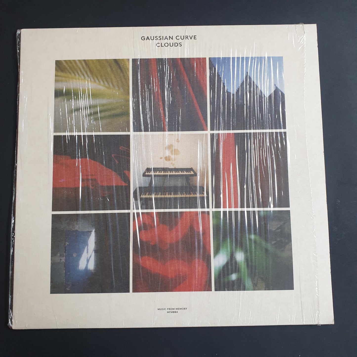 GAUSSIAN CURVE - Clouds
