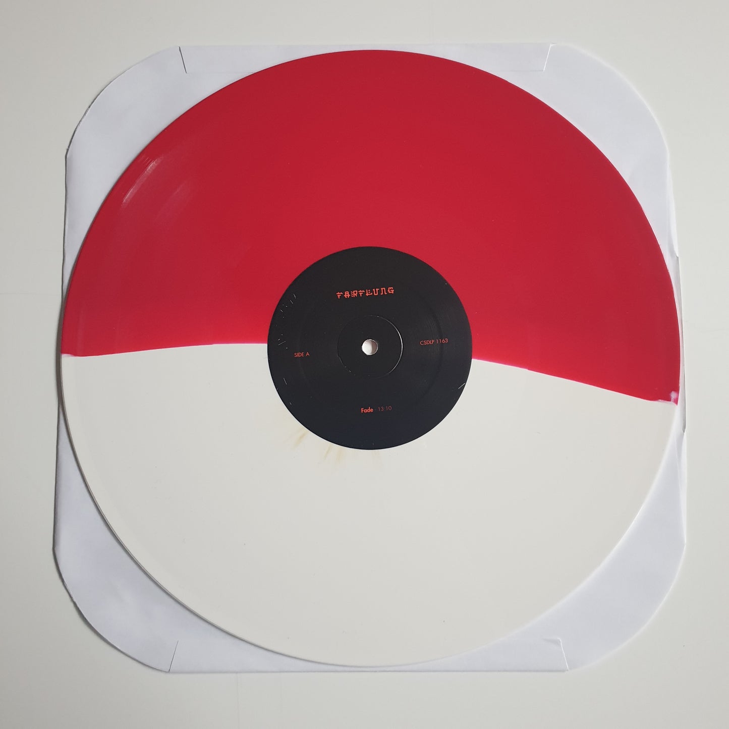 WHITE HILLS / FARFLUNG - To Find The Secret Door / Fade